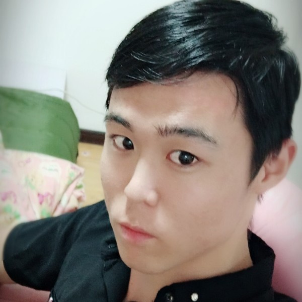 爱上猫的鱼卍的照片