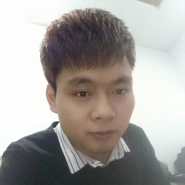 坚定凝眸鼠标的照片