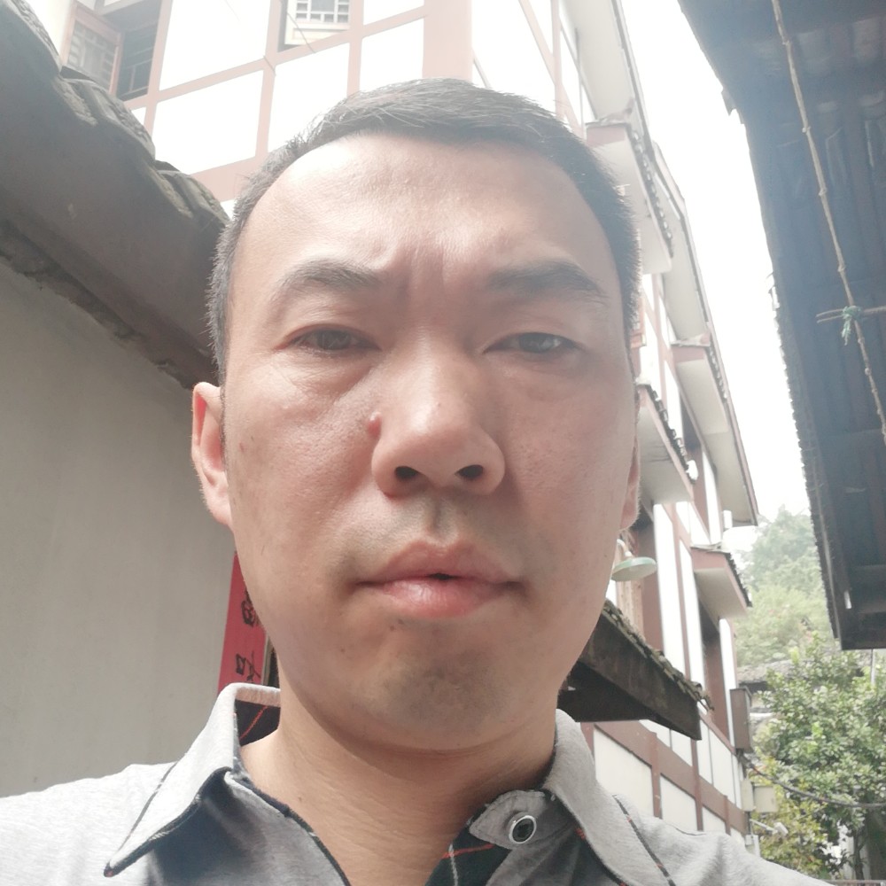等待冷风的照片