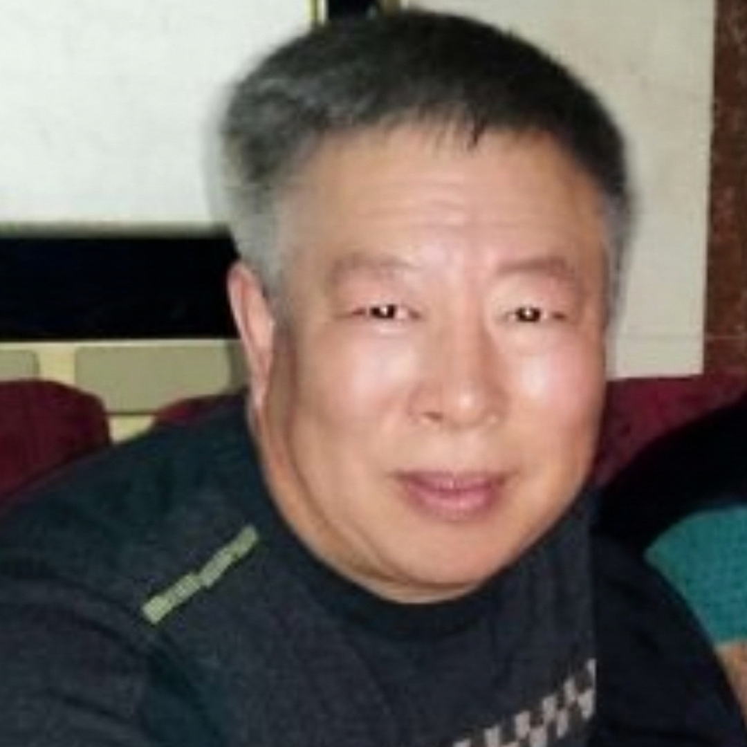 眼睛翩飞的照片