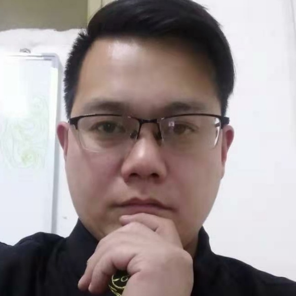 昏睡挽手秋月的照片
