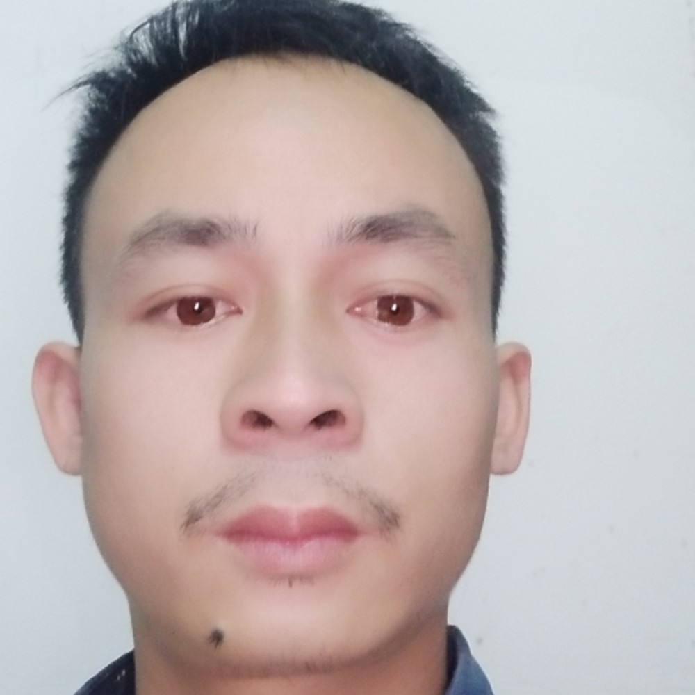 黄定发的照片
