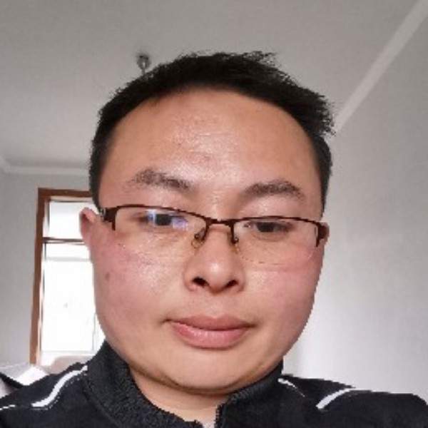 过客漫步现实的照片