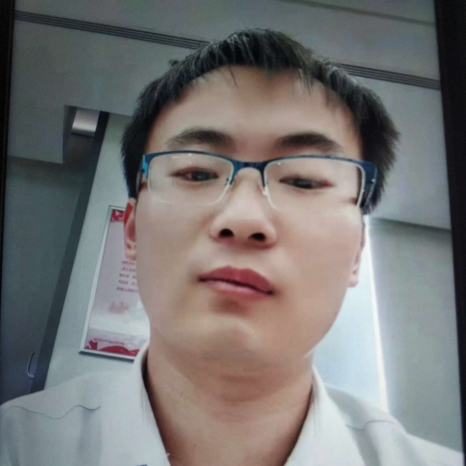 直率演变水壶小肖的照片