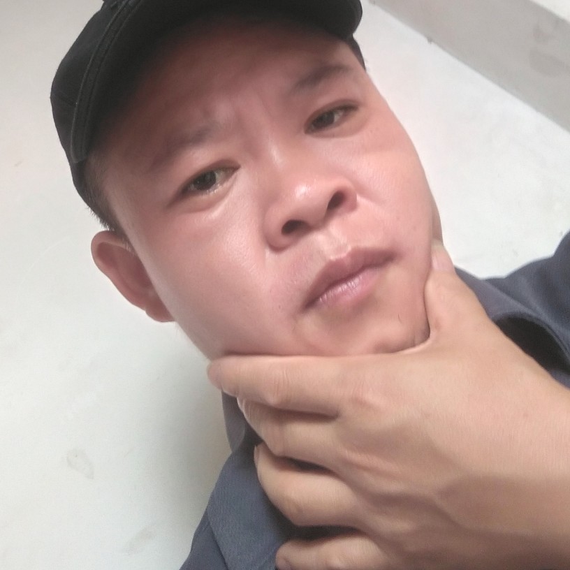 中心俊逸的照片