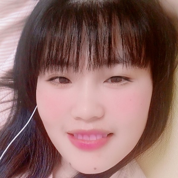 陳爱笑的照片