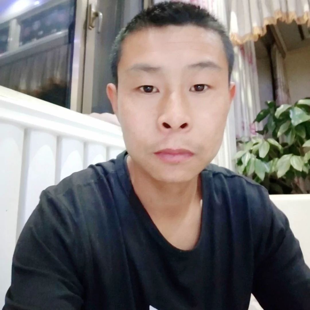 李龙山的照片