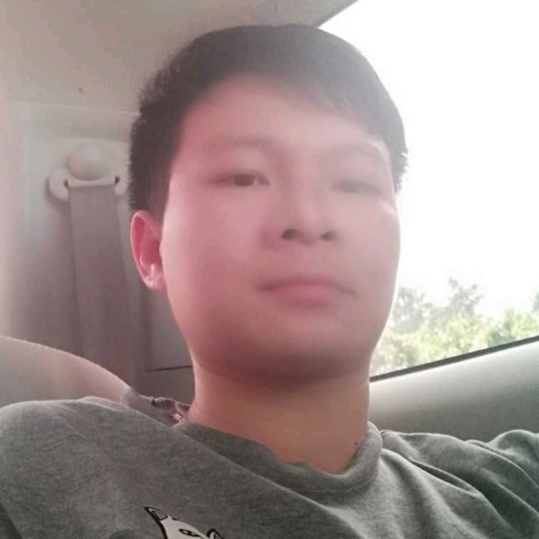 欧阳初的照片