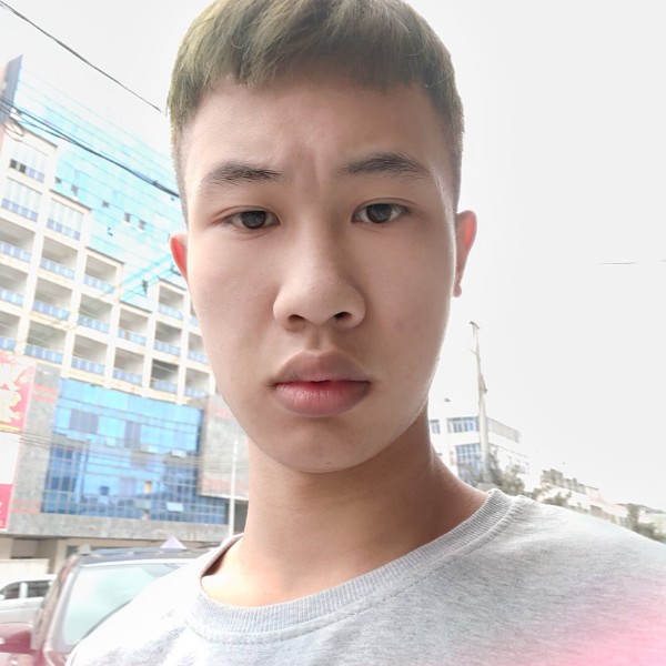 张袁的照片