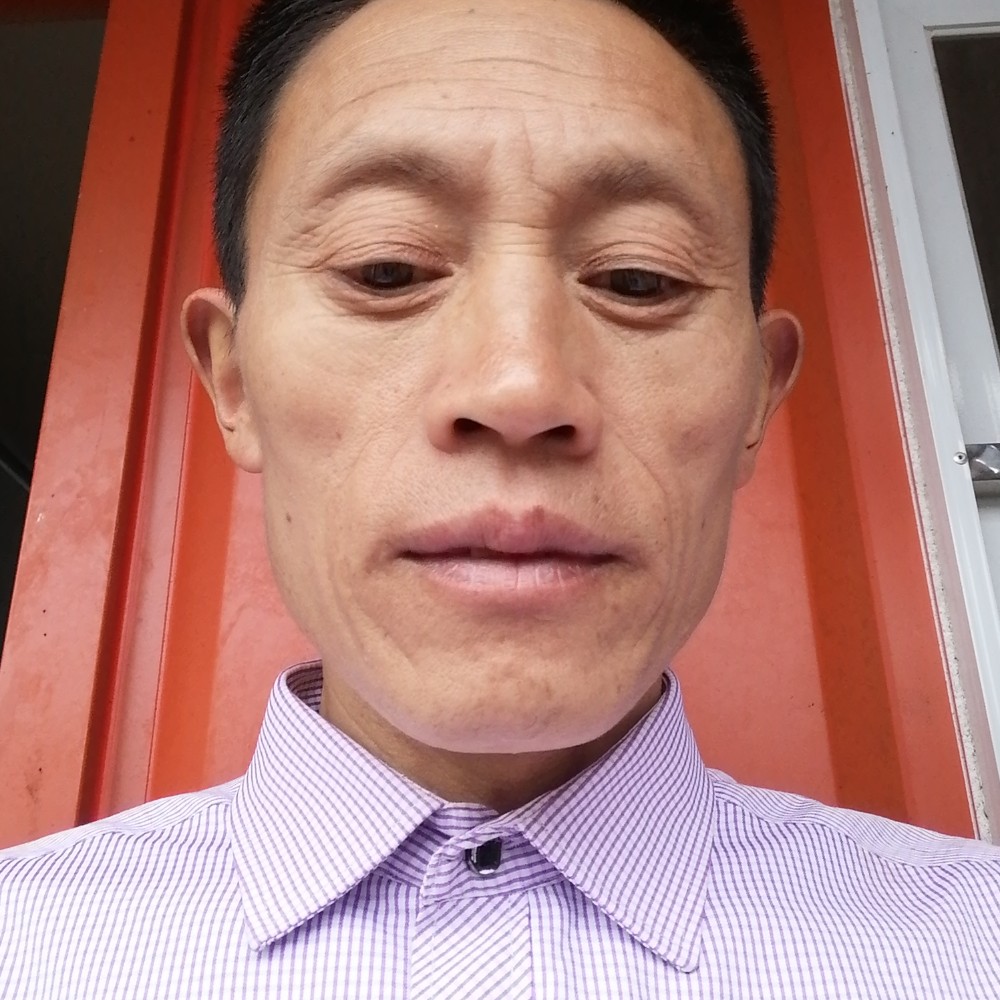 高文扬的爸爸的照片