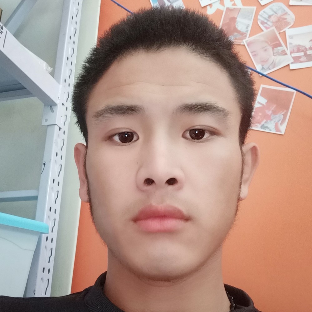 何滔的照片