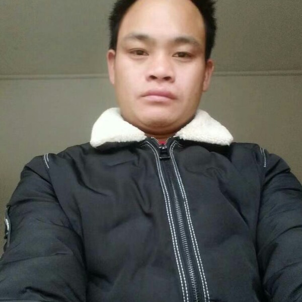 覃家族的照片