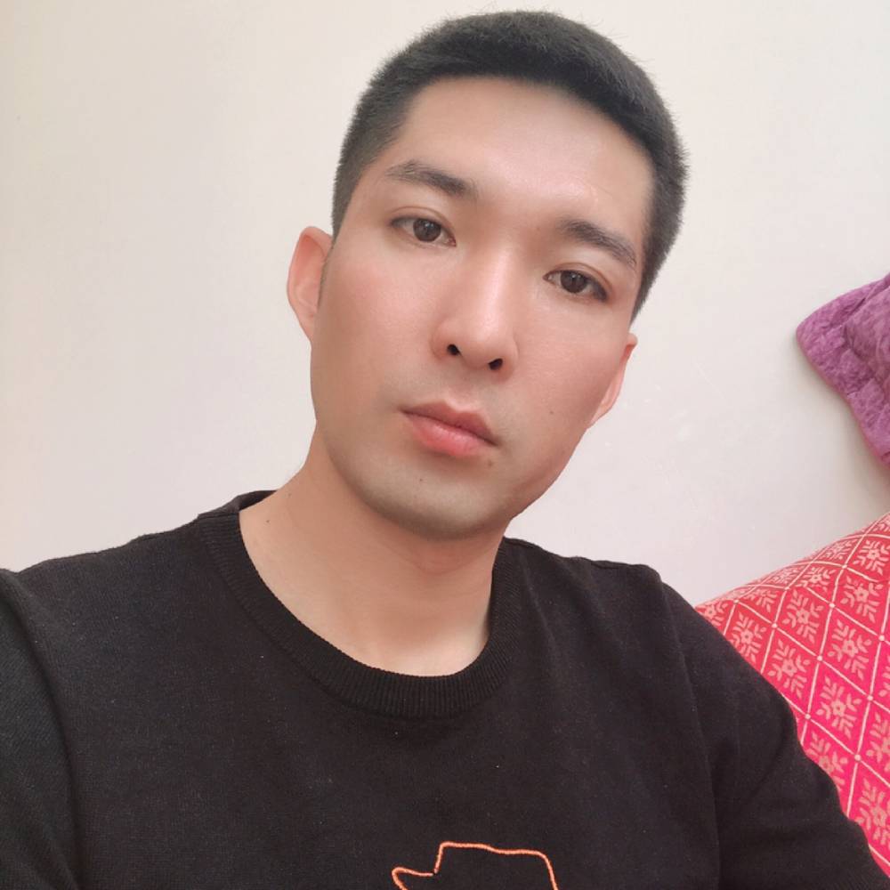 醉熏深拥大船的照片