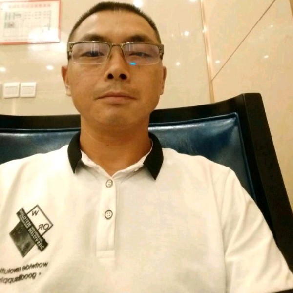 羊迎自由的照片