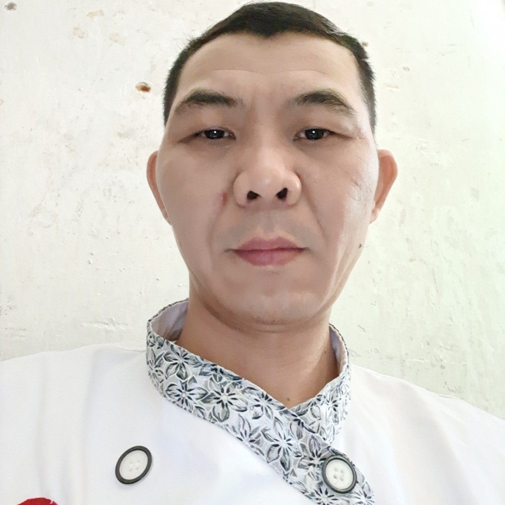 少了半边床的照片