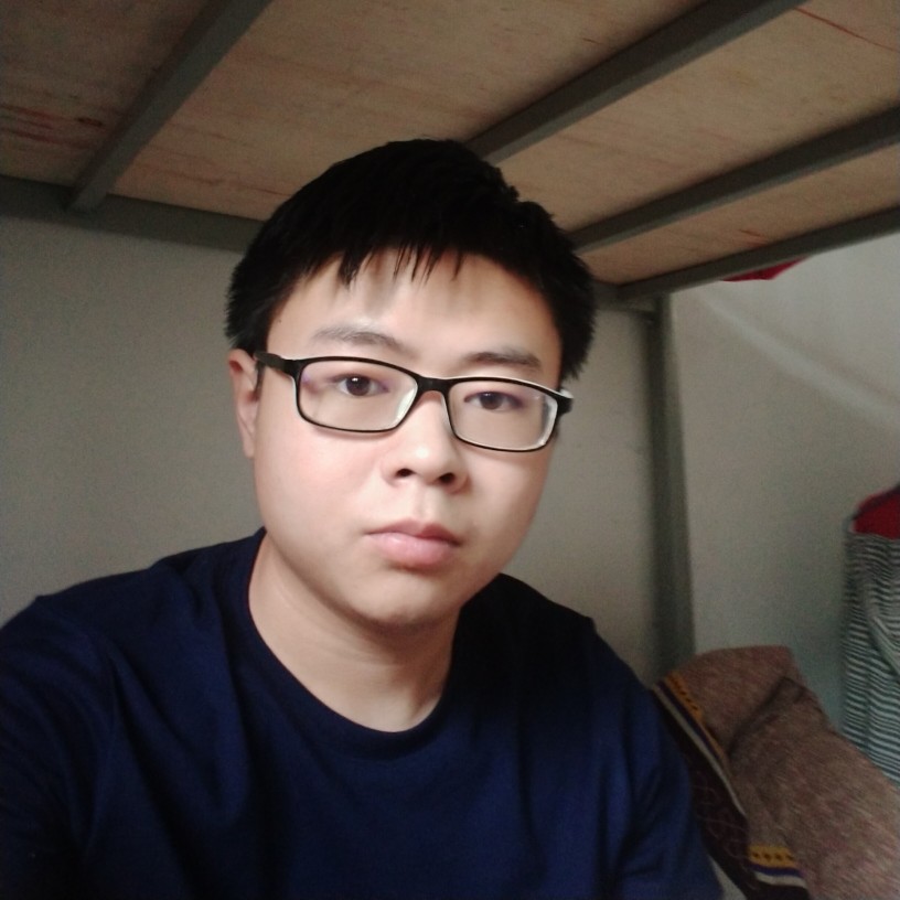 白开水笑曾经的照片