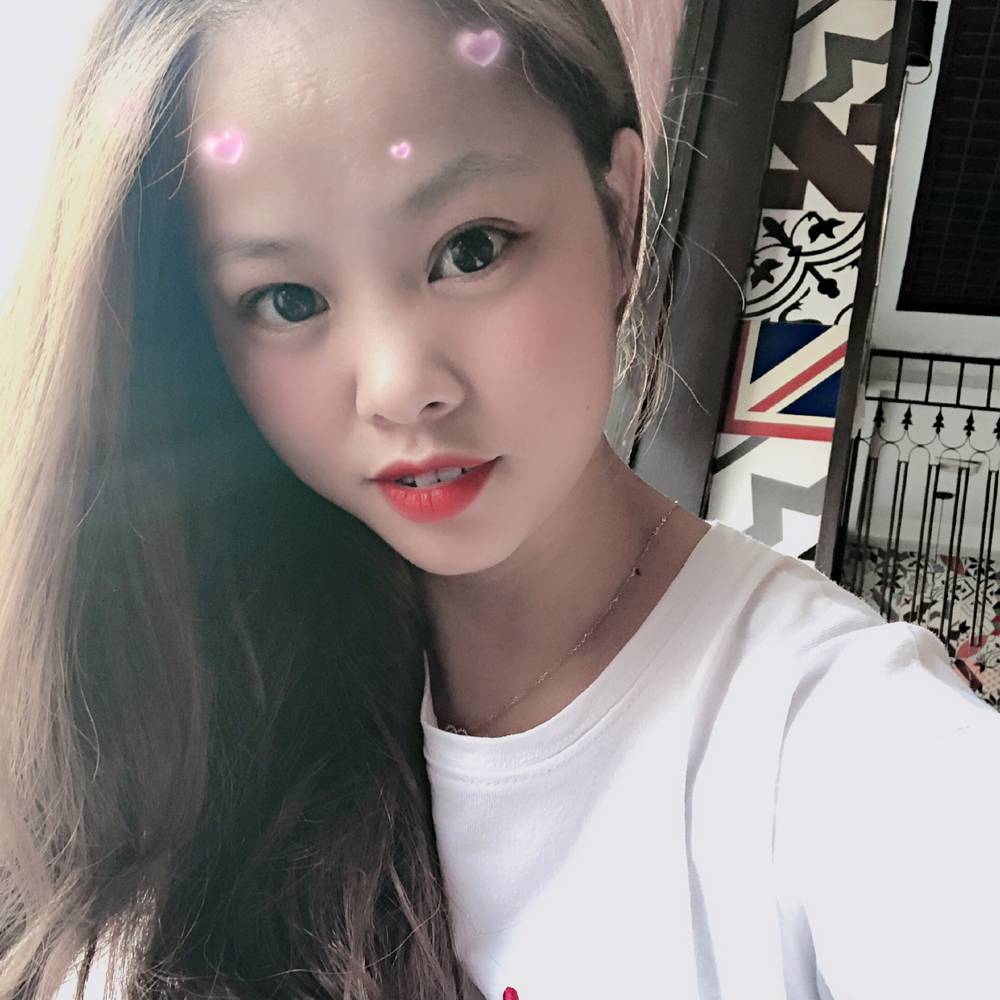 余丽的照片