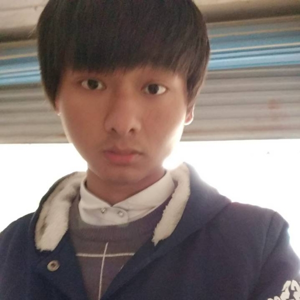 想人陪迎世界的照片