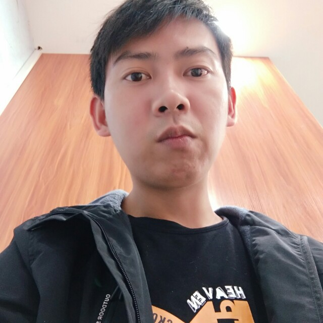 前路漫漫雨纷纷的照片