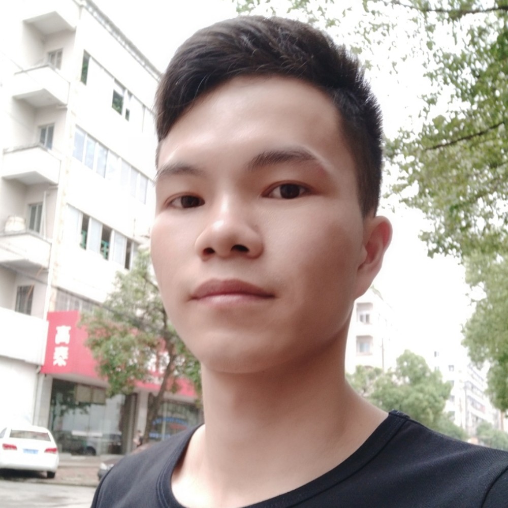 激情醉月的照片
