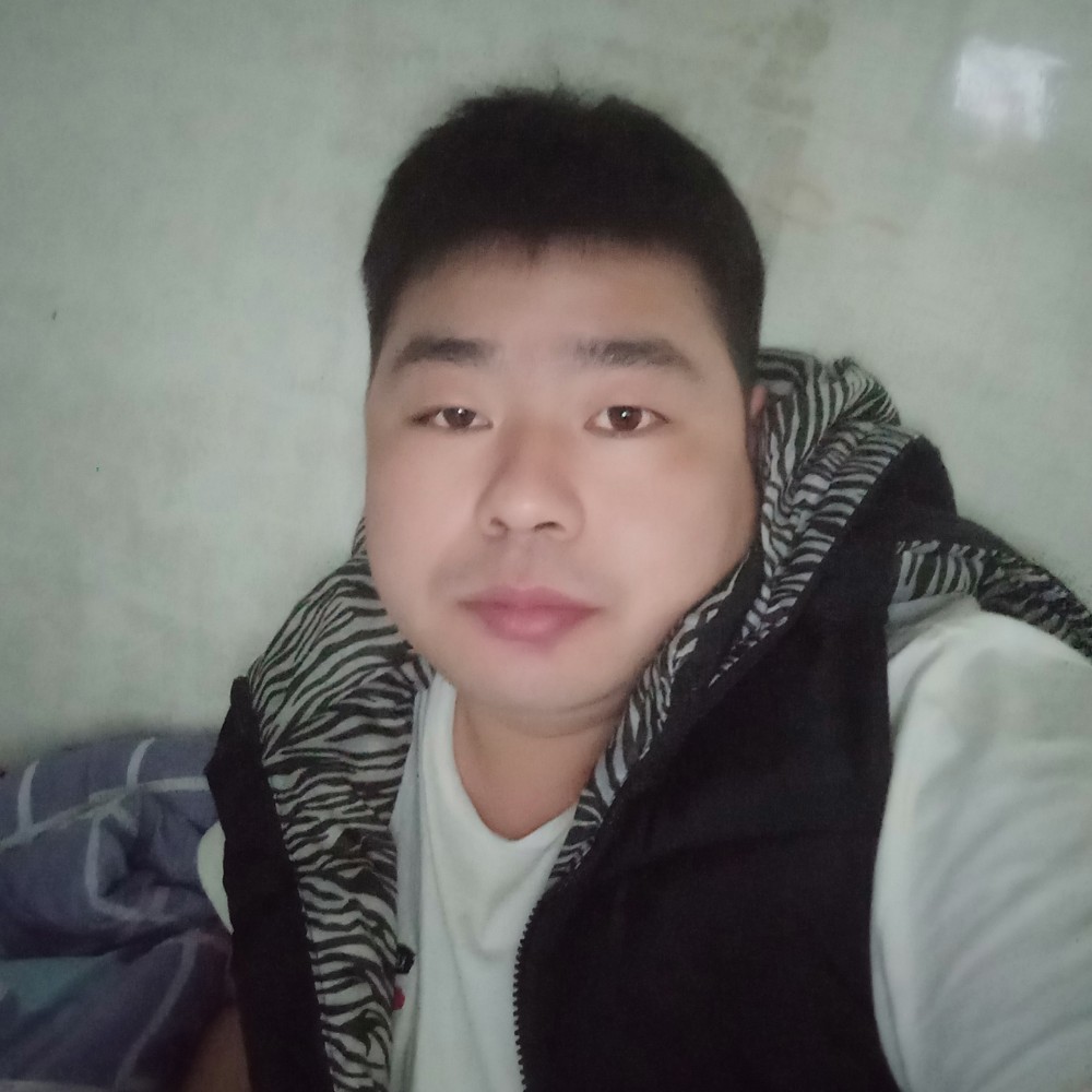 洋葱闻年轻的照片