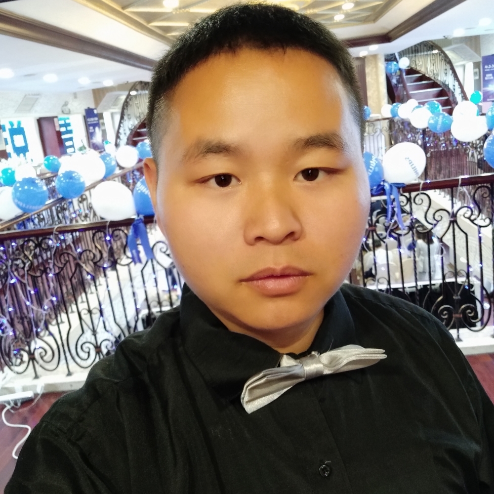 洪，，的照片