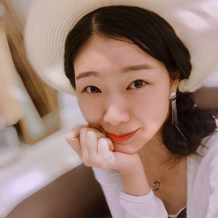 漂亮的长颈鹿的照片