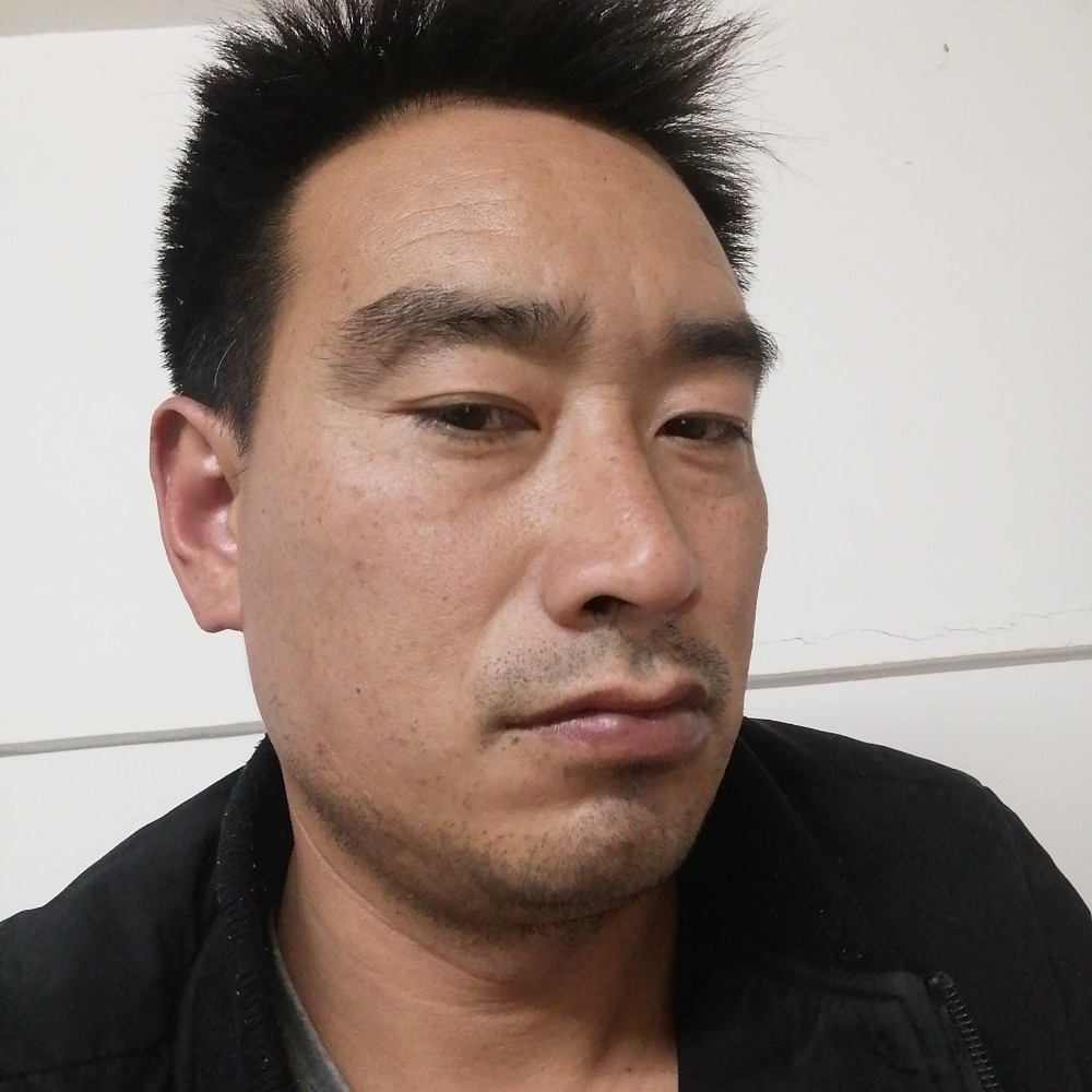 呲呲的照片