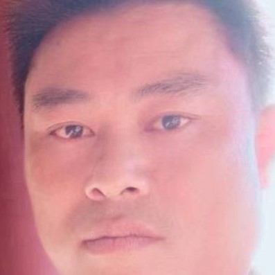李梭泰的照片