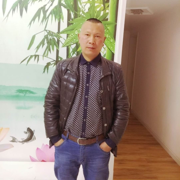 鳗鱼金毛的照片
