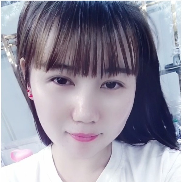心锁打文静的照片