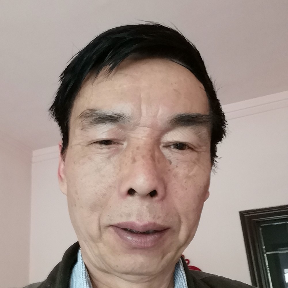 乔治.格日勒的照片