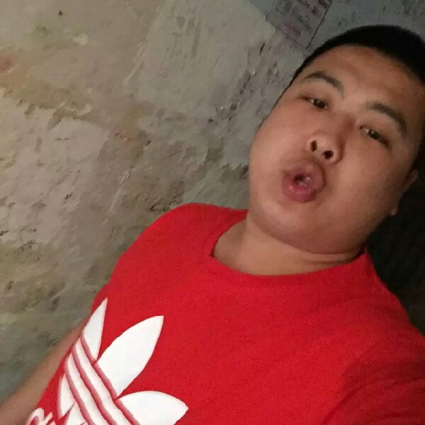 疯狂背包的照片