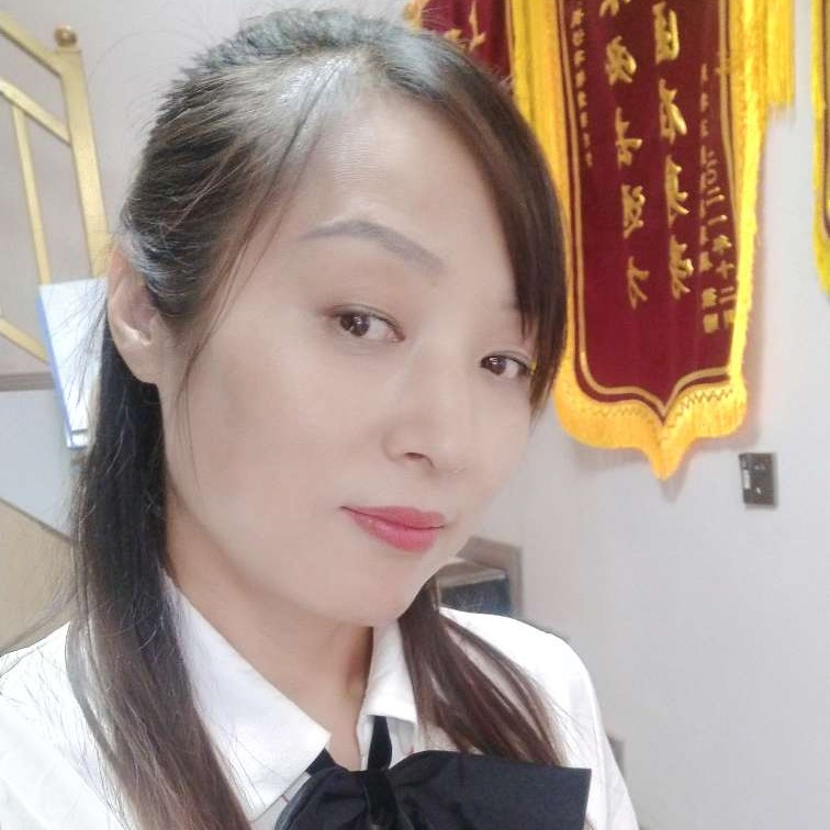 洁净請小蝴蝶的照片