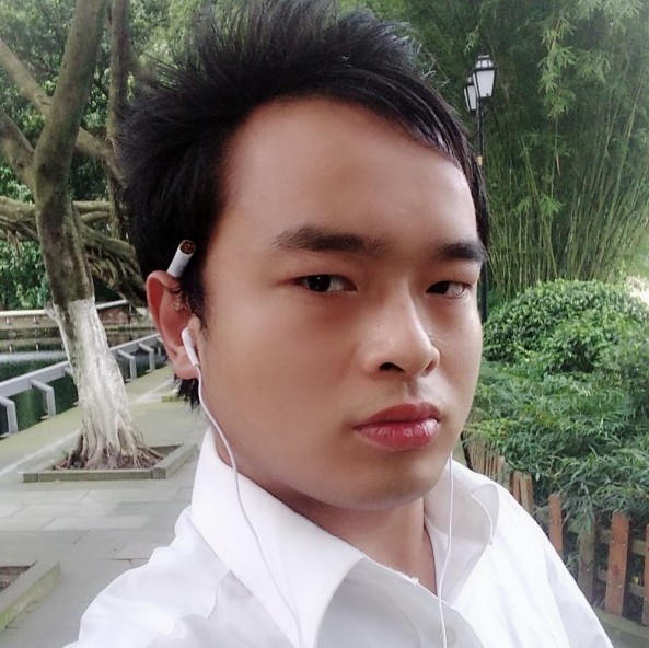 陌颜爱恋强健的照片