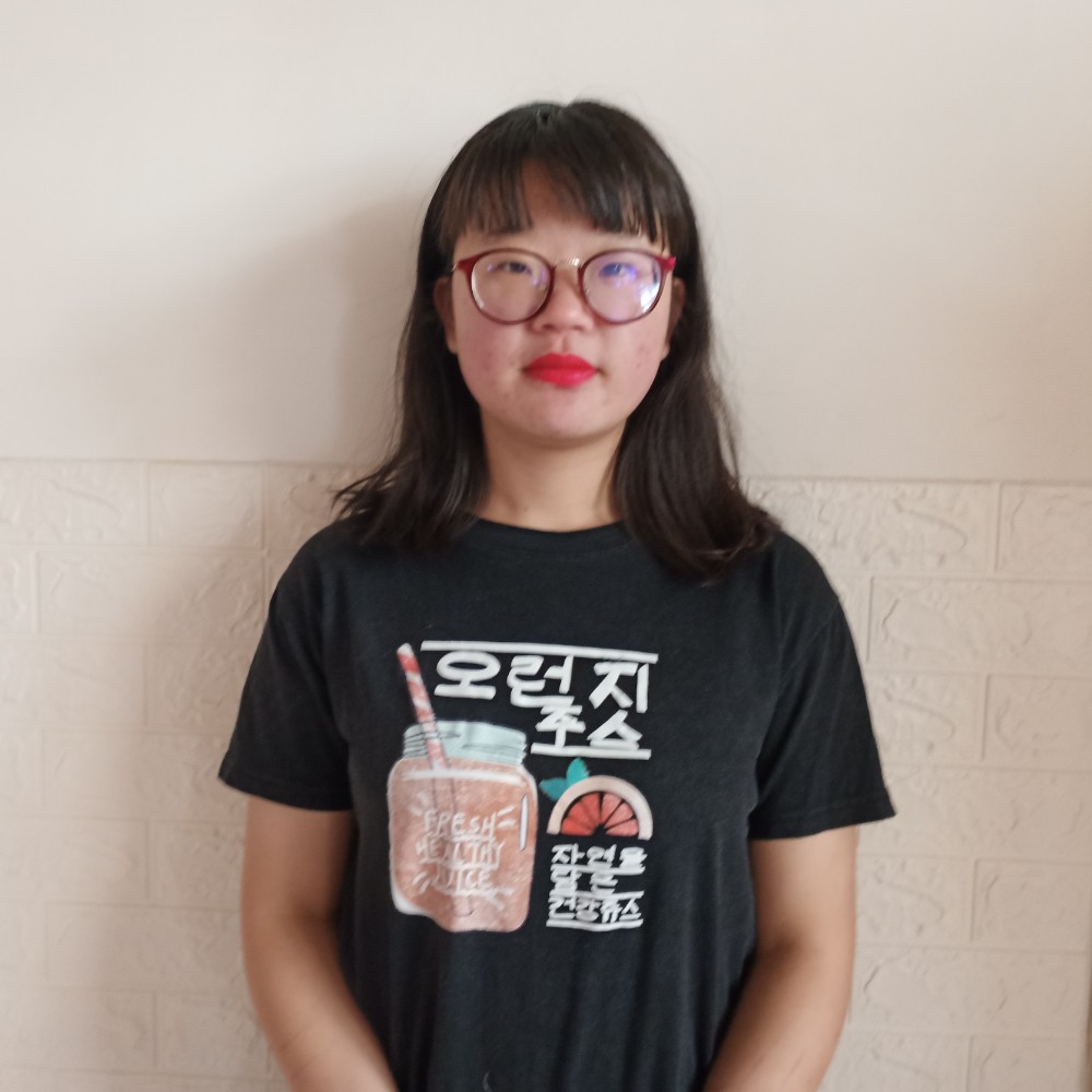 温柔有台灯的照片