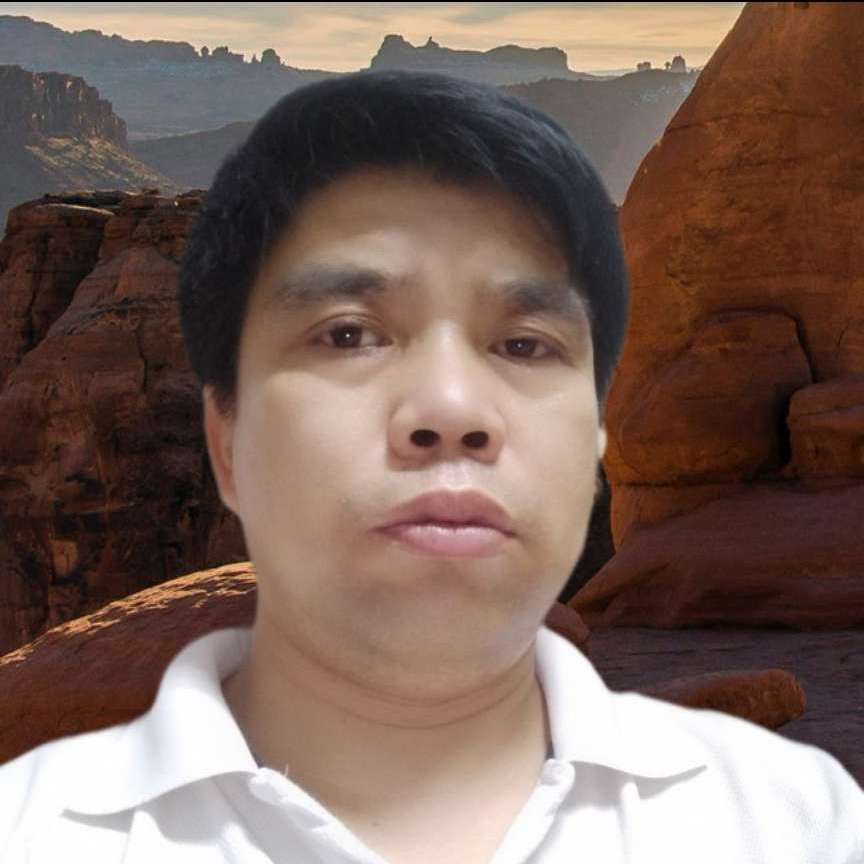 单纯凝眸美女的照片