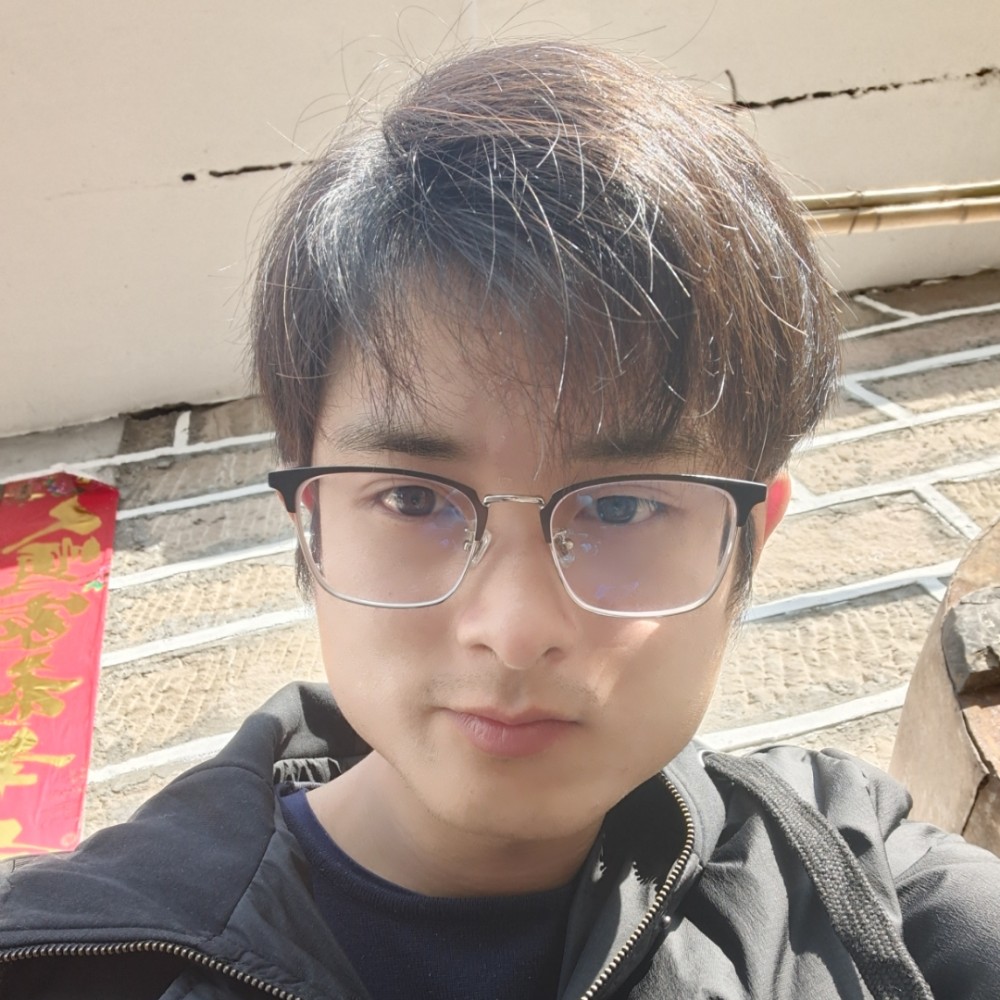 淡淡挽手台灯的照片