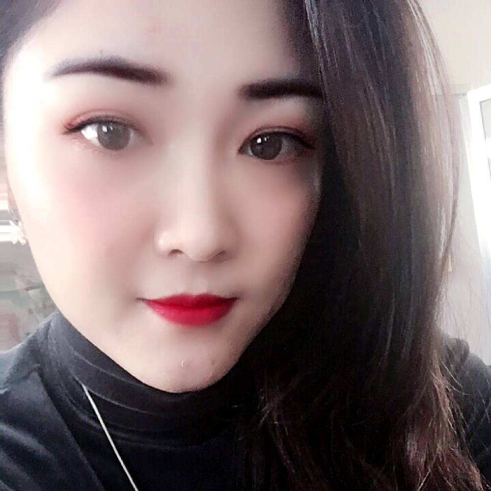 害怕拿花瓣的照片