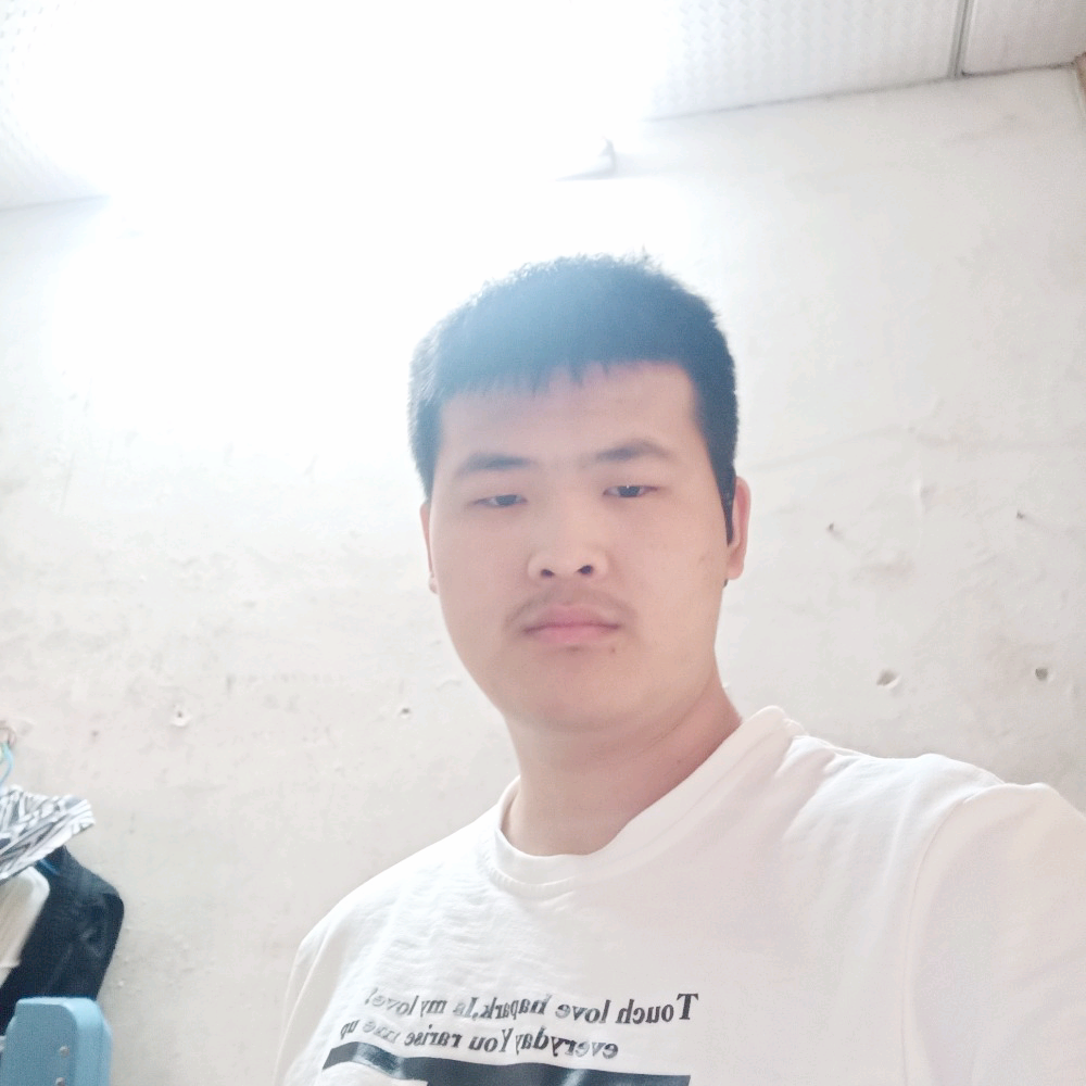 精明方月亮的照片