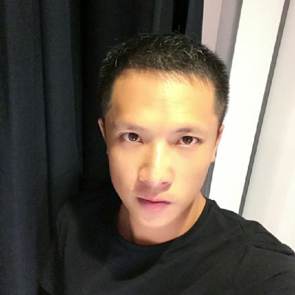 高大龙猫的照片