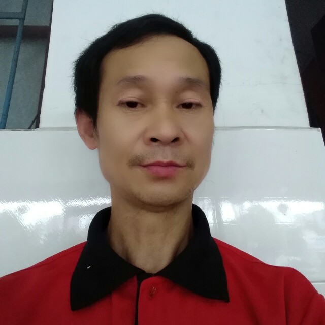 活泼夕阳的照片
