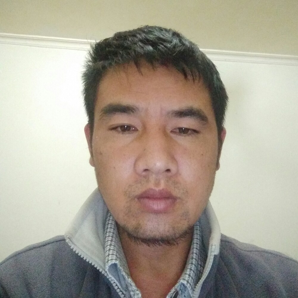 书包回眸多情的照片