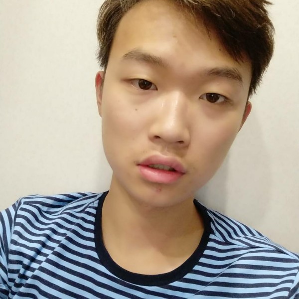 虚拟酸奶的照片