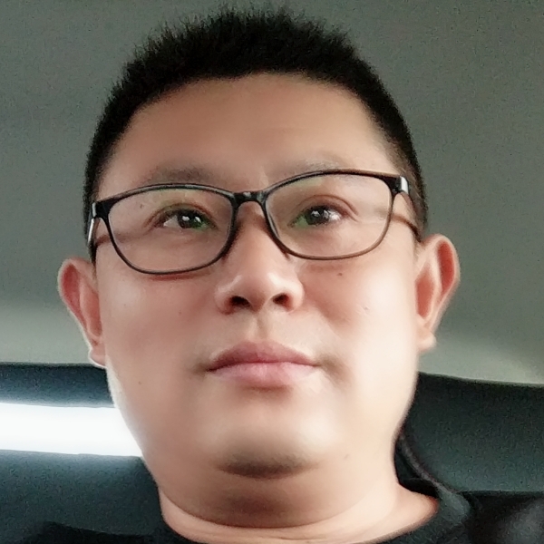 默默篮球的照片
