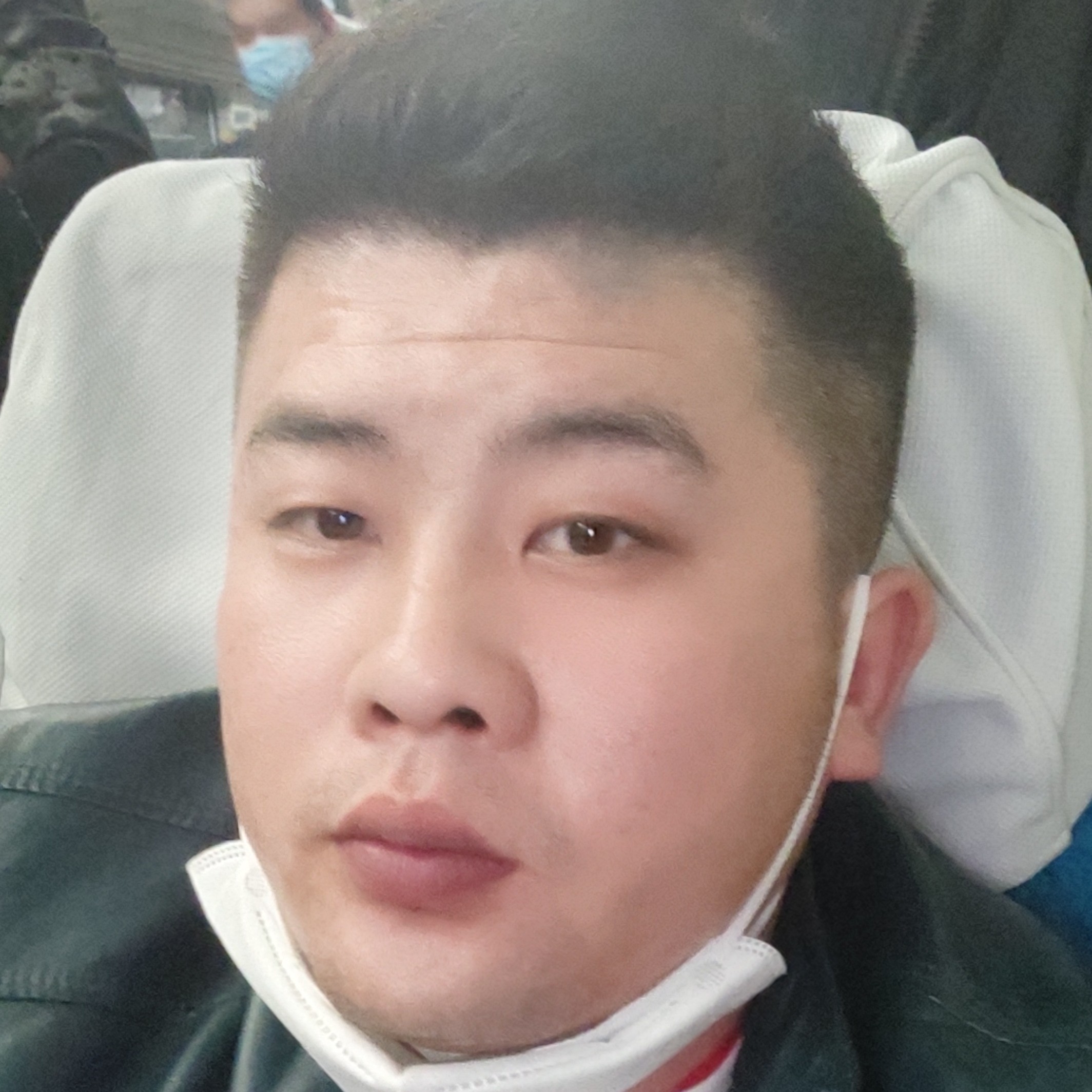 神勇浅吻微凉的照片