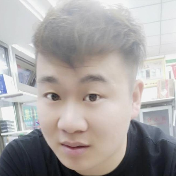 深情凯哥哥的照片