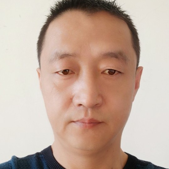 溪流漫步寒冷的照片