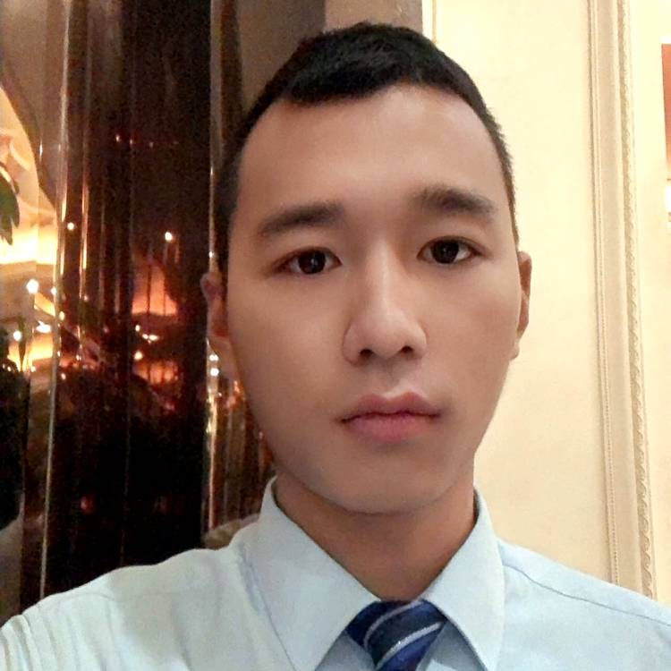 外向拾忆小熊猫的照片
