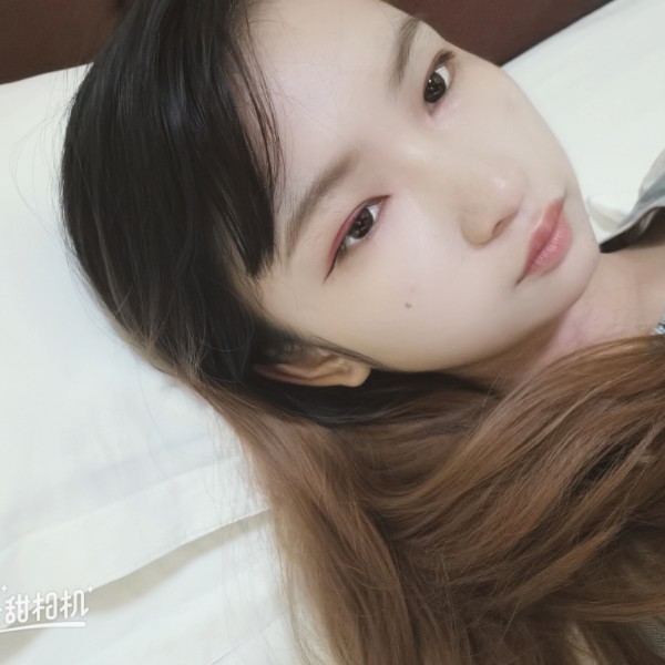 清秀笑芒果的照片